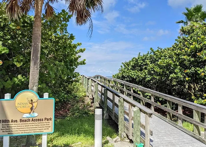 The Intercoastal #205 - Beachy Chic *