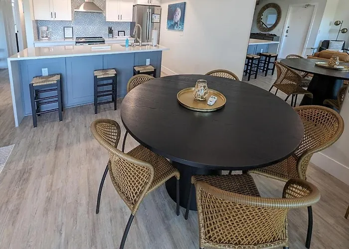 The Intercoastal #205 - Beachy Chic Clearwater Beach