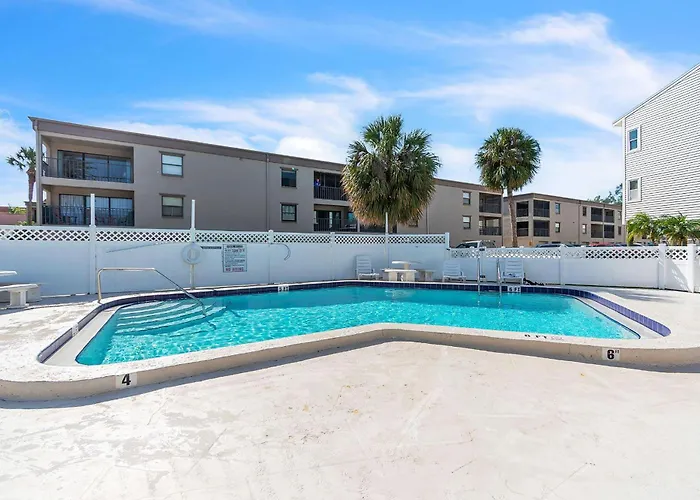 The Intercoastal #205 - Beachy Chic * Clearwater Beach